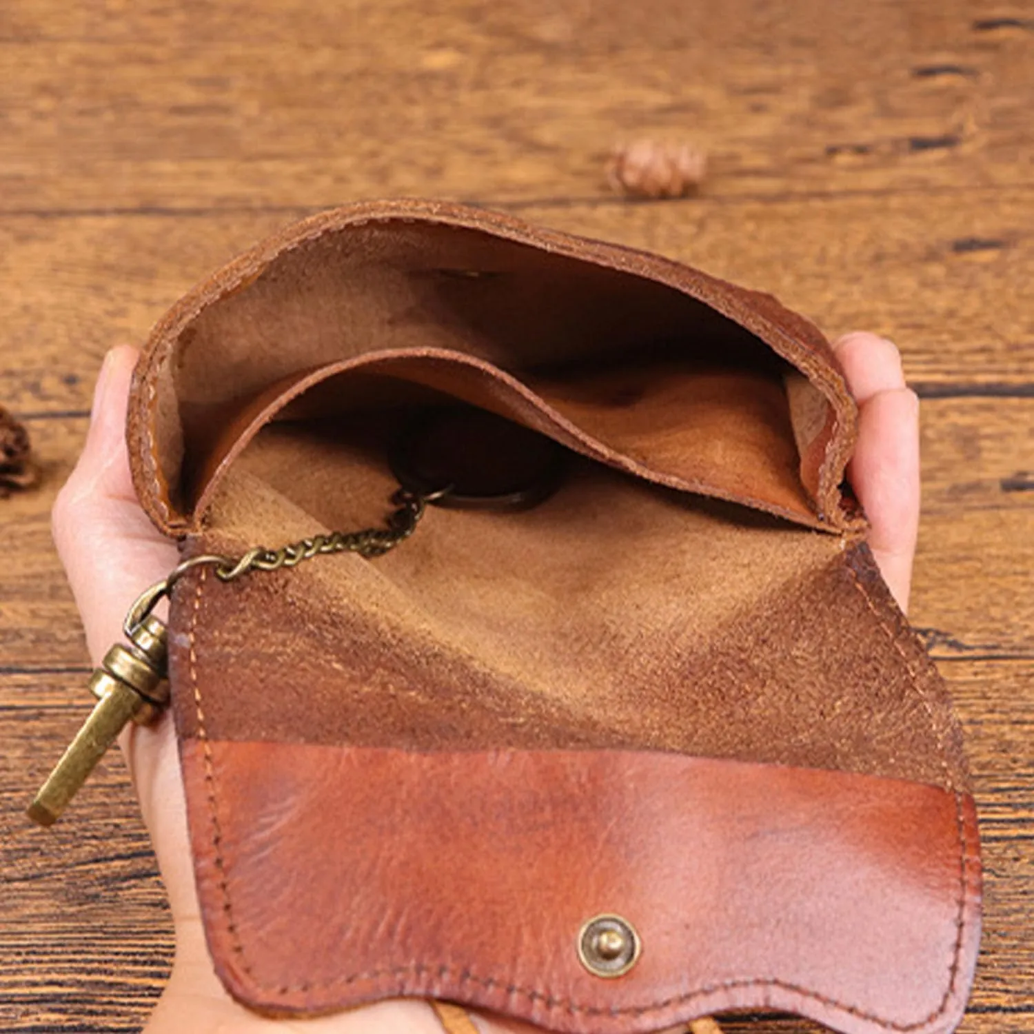 1PCS Leather Change Purse Key Coin Purse in Cowhide Leather Genuine Leather Wallet Coin Purse for Men and Women (Light brown)