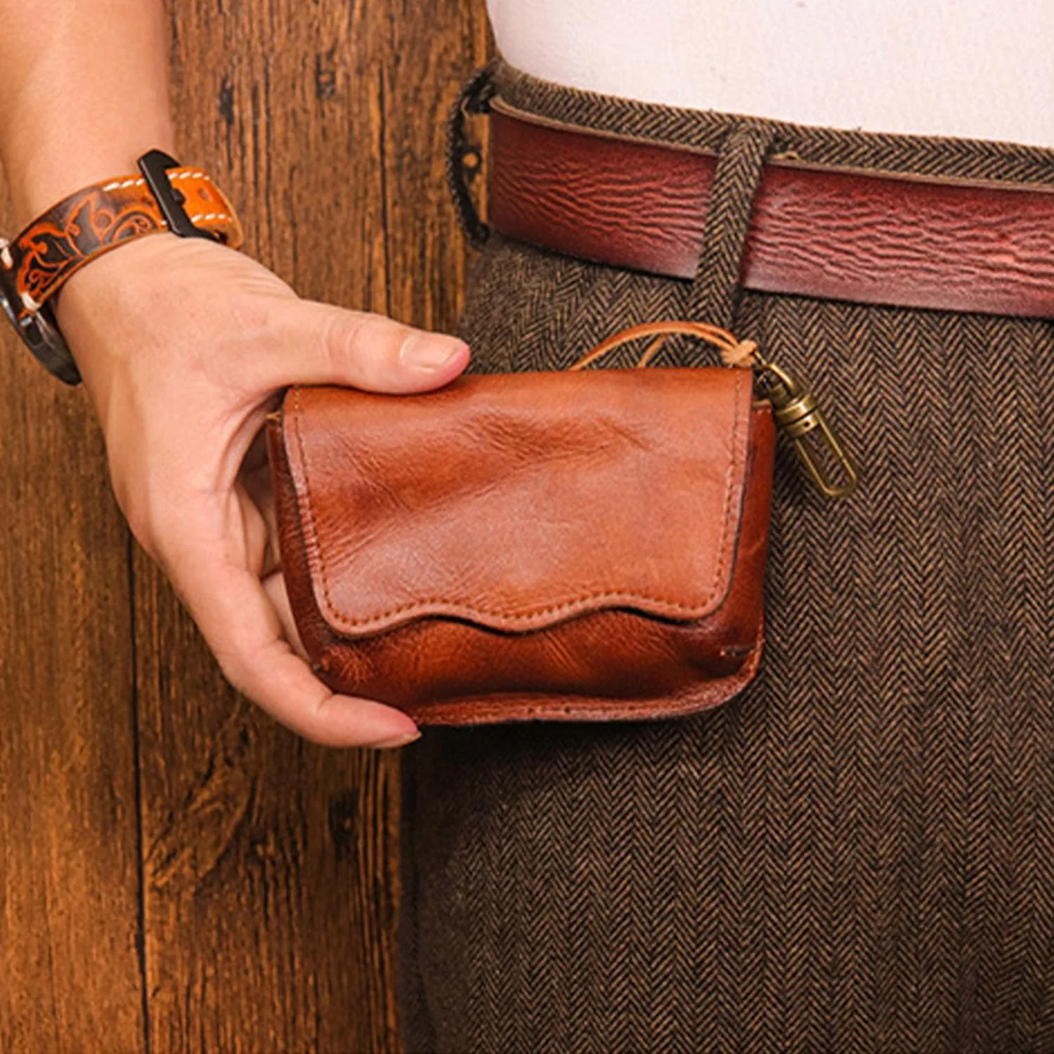 1PCS Leather Change Purse Key Coin Purse in Cowhide Leather Genuine Leather Wallet Coin Purse for Men and Women (Light brown)