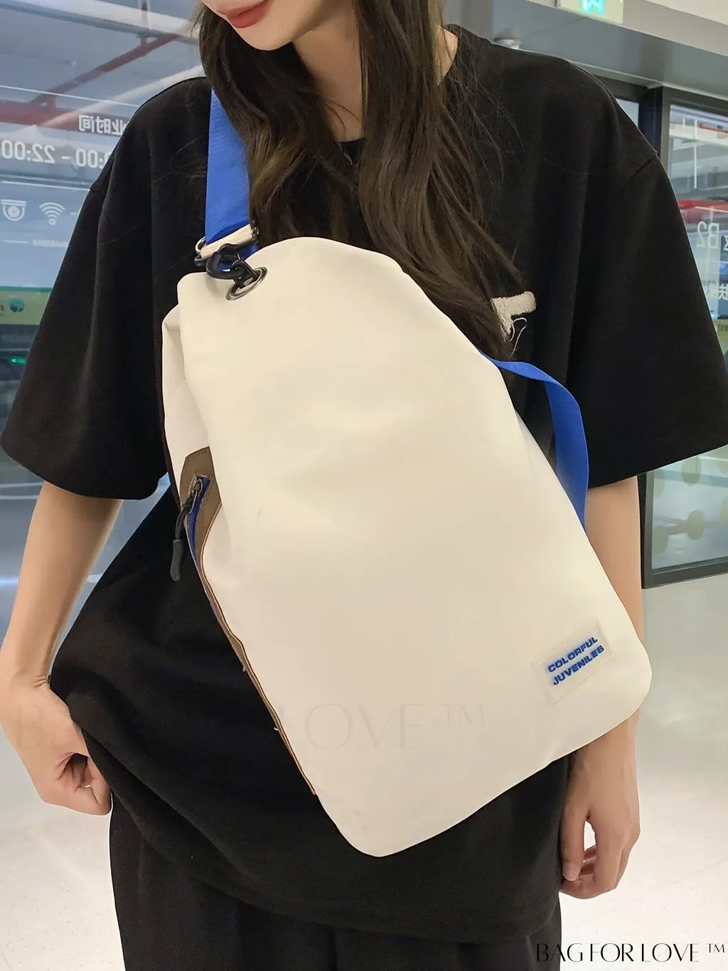 BagForLove - Blue Unisex Shoulder Bag: Simplistic Design, Zipper Closure, Multiple Pockets, Ample Capacity