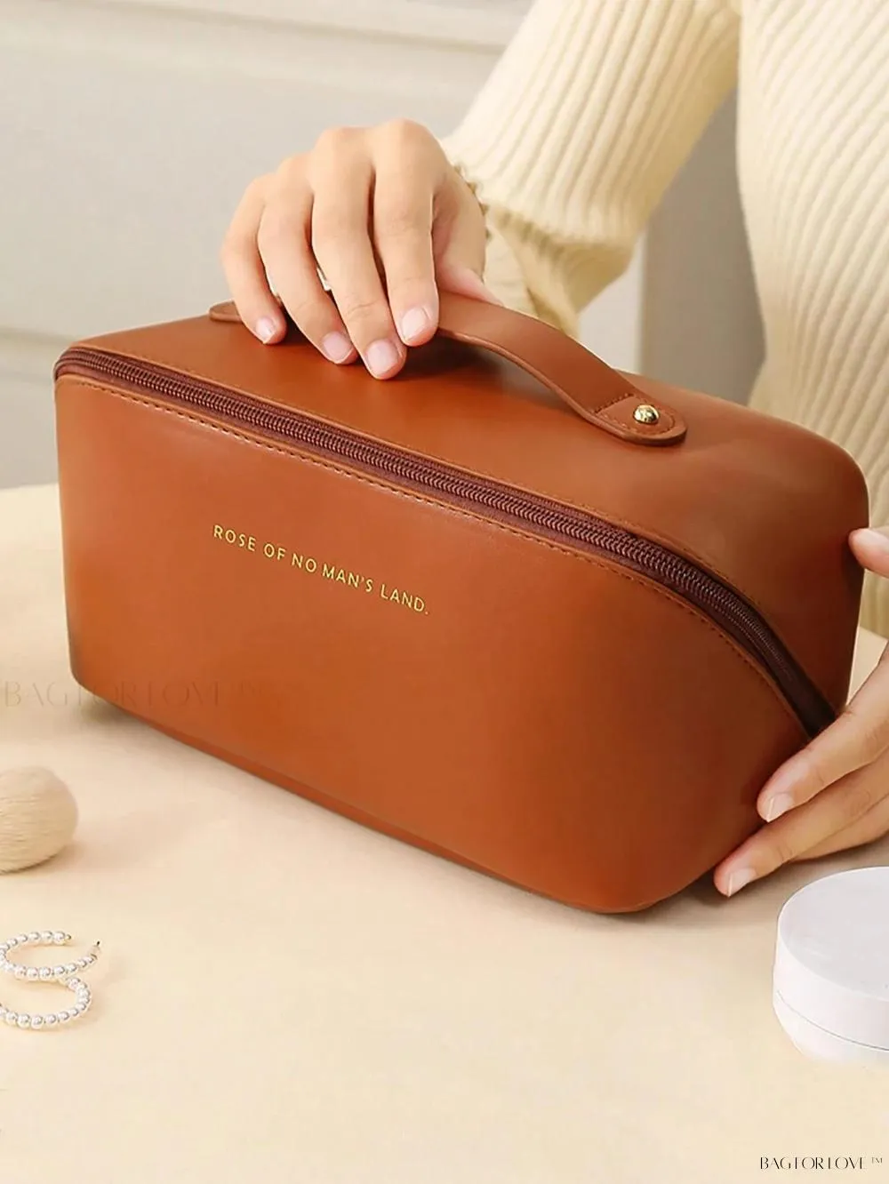 BagForLove - Stylish Toiletry Kit for Her - Portable and Space-Saving Design