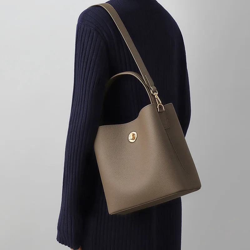 Casual Women's Genuine Leather Versatile Commuter Bags