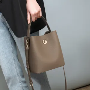 Casual Women's Genuine Leather Versatile Commuter Bags