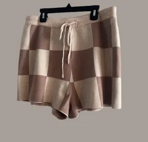 Checkered  Woven Short
