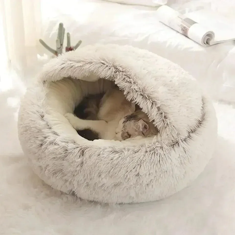 Cosy Plush Cat Cushion - Comfortable Resting Place for Cats