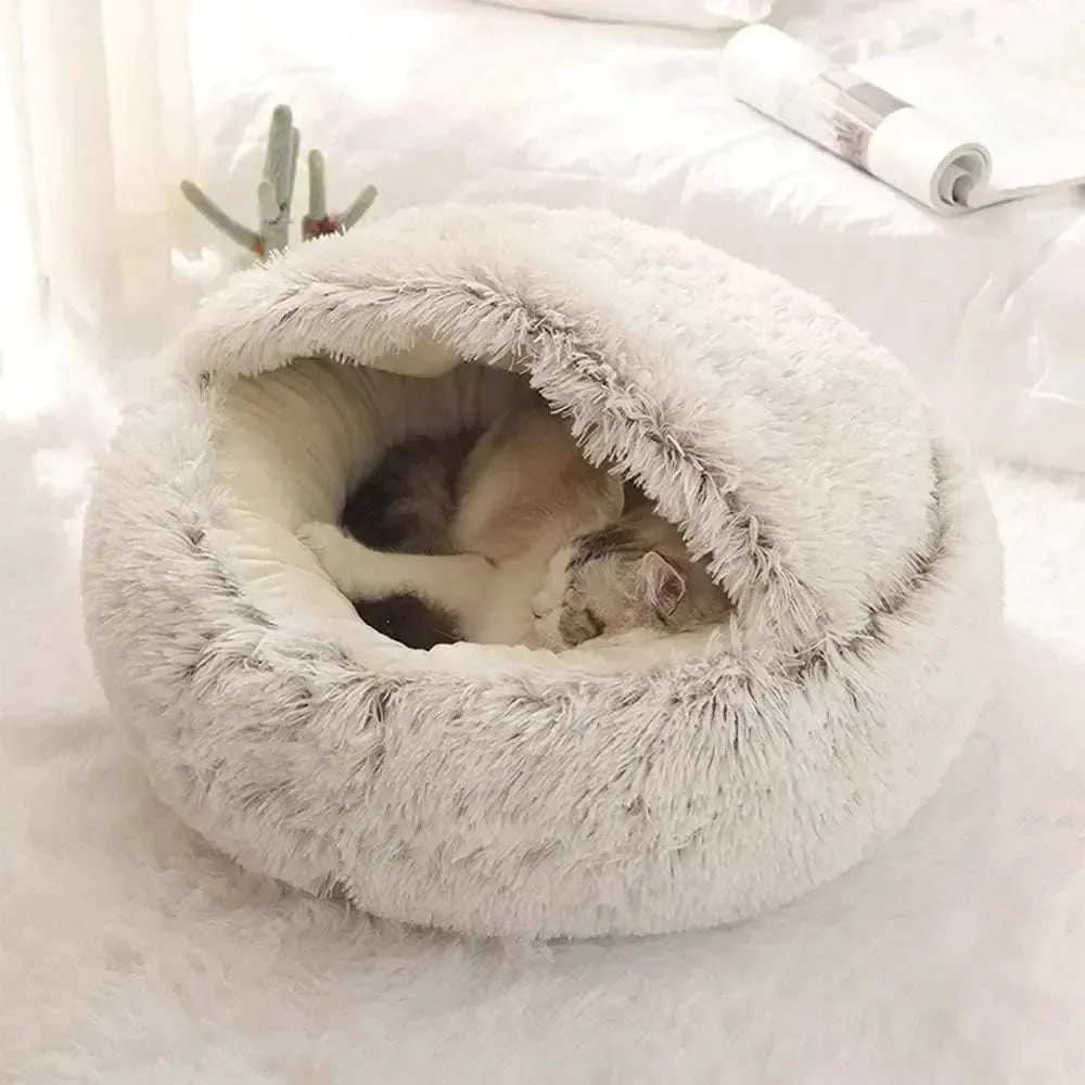 Cosy Plush Cat Cushion - Comfortable Resting Place for Cats