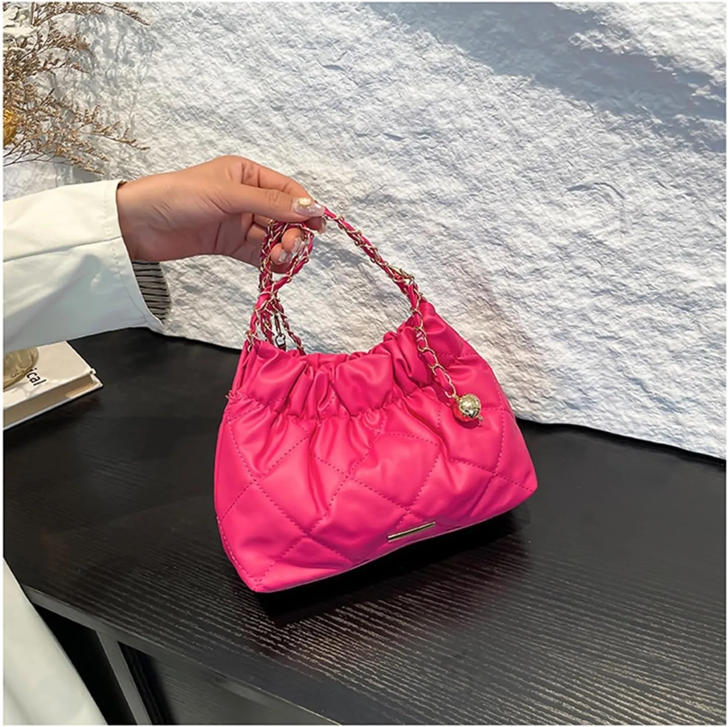 Lady pleated chain shoulder bag bucket bag
