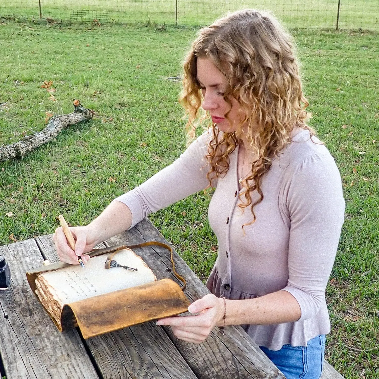 LEATHER VILLAGE Vintage Leather Journal – 200 Handmade Vintage Deckle Edge Paper – Leather bound Journal For Women Men – Vintage Key Closure - Book of Shadows - Cappuccuno Brown - 6X4 inches (A6)