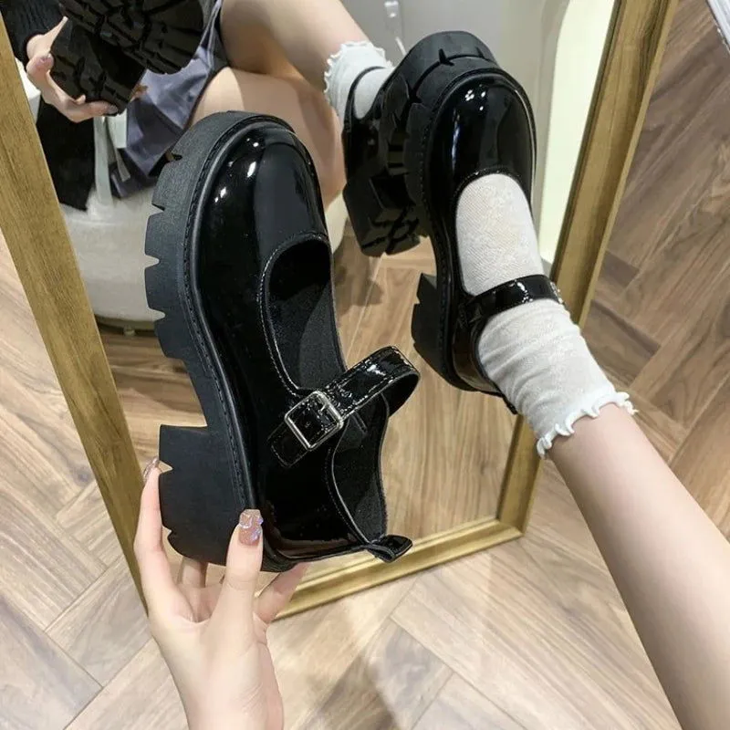 Lolita Shoes Japanese Girl Platform Black high heels fashion Round Toe Mary Jane Women Patent faux Leather Student Cosplay Shoes