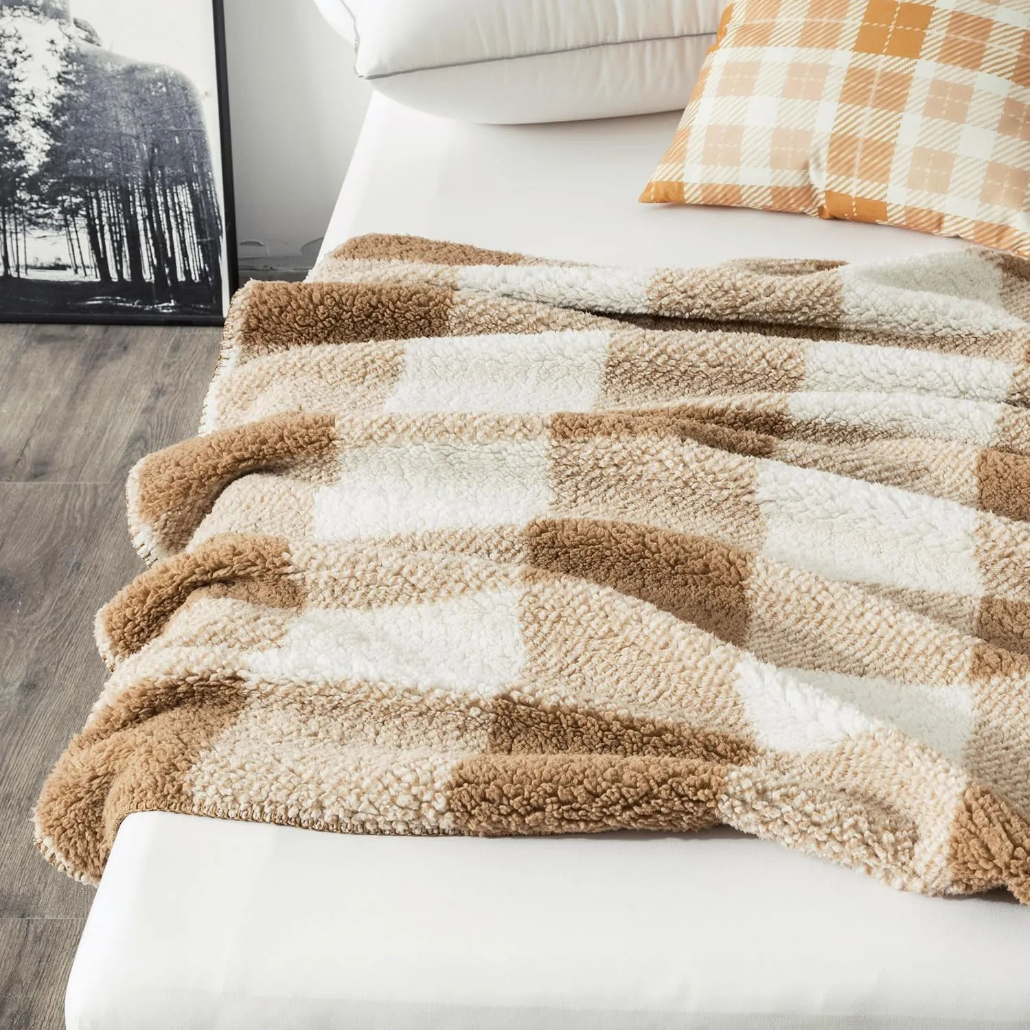 LURKA Checkered Sherpa & Polar Fleece Throw Blanket - 2-Sided Luxury Hypoallergenic Blankets for Couch, Bed, Pets (Brown, Throw(50"x60"))