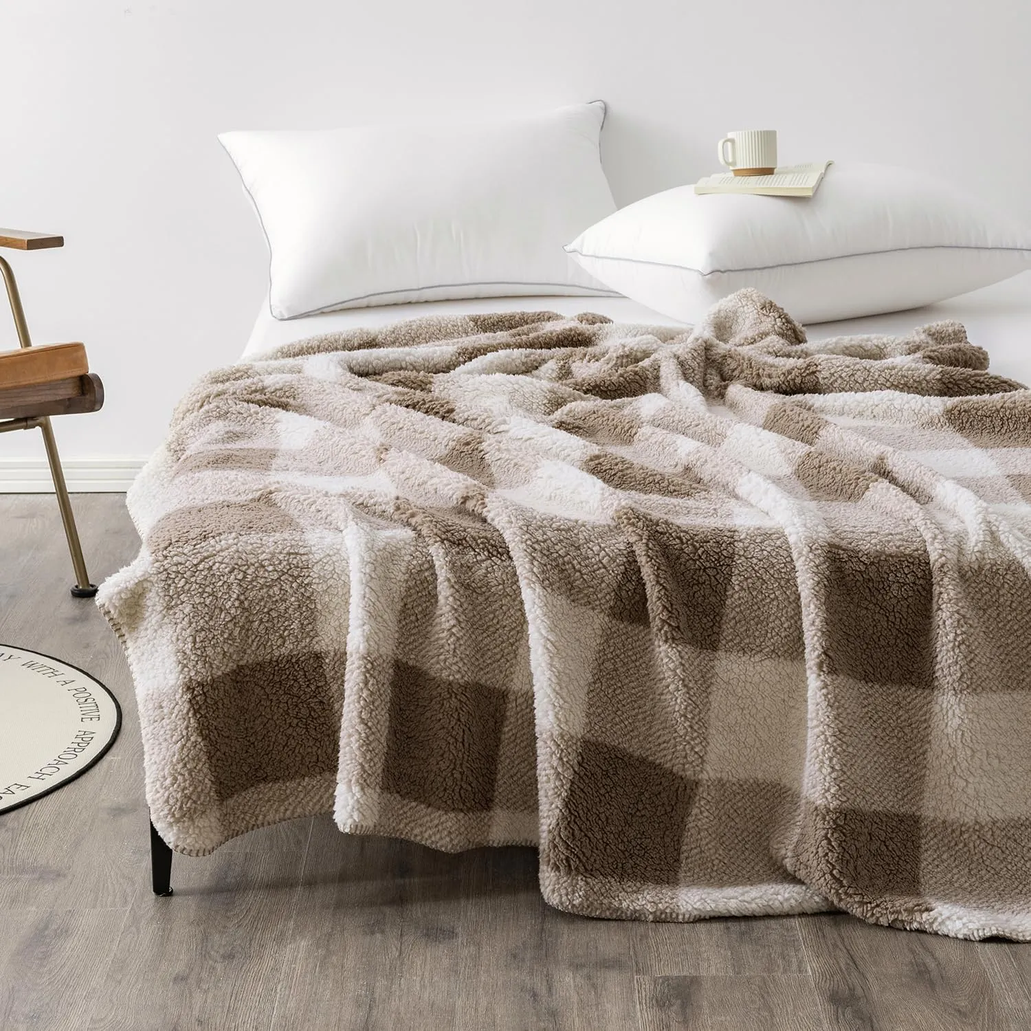 LURKA Checkered Sherpa & Polar Fleece Throw Blanket - 2-Sided Luxury Hypoallergenic Blankets for Couch, Bed, Pets (Khaki, Throw(50"x60"))
