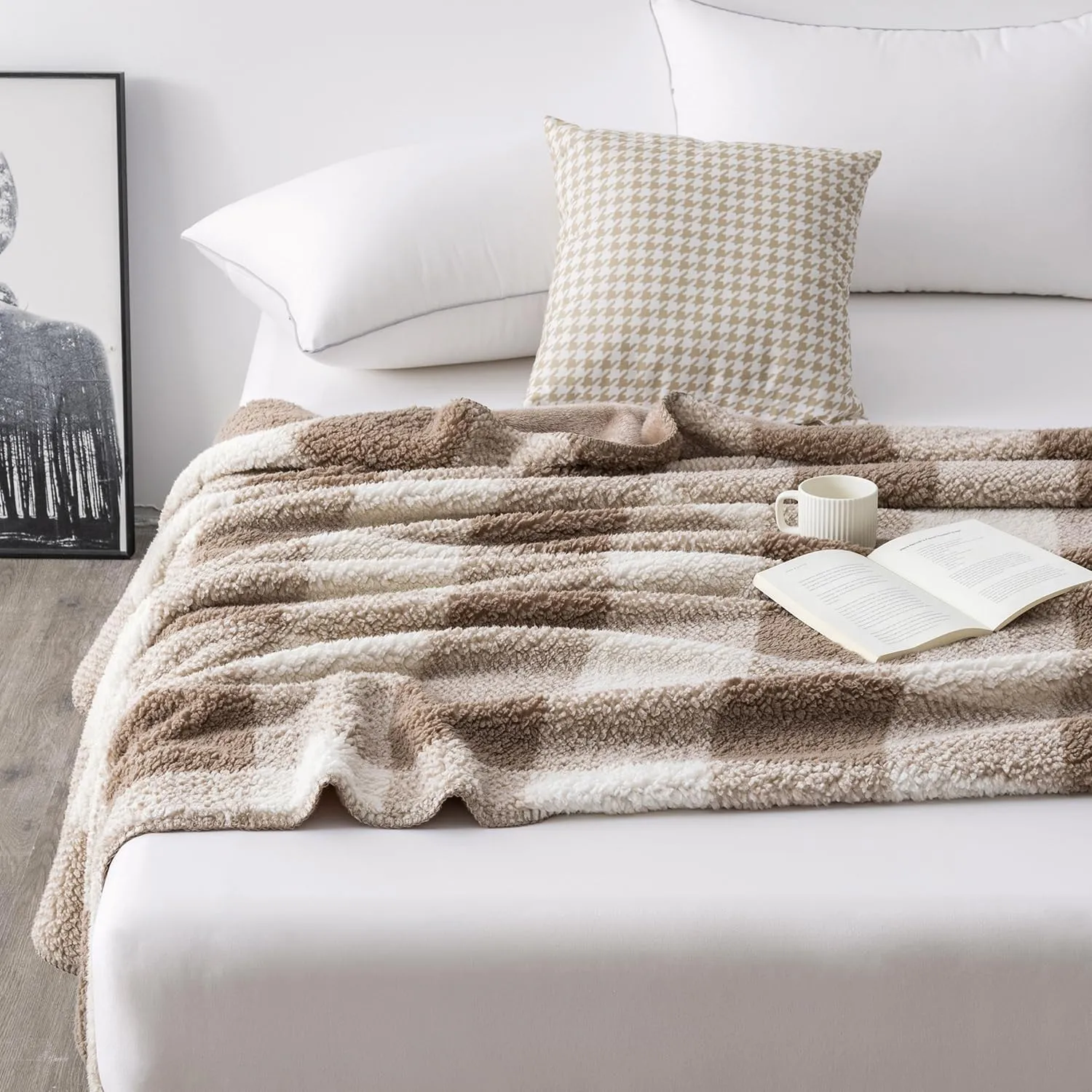 LURKA Checkered Sherpa & Polar Fleece Throw Blanket - 2-Sided Luxury Hypoallergenic Blankets for Couch, Bed, Pets (Khaki, Throw(50"x60"))
