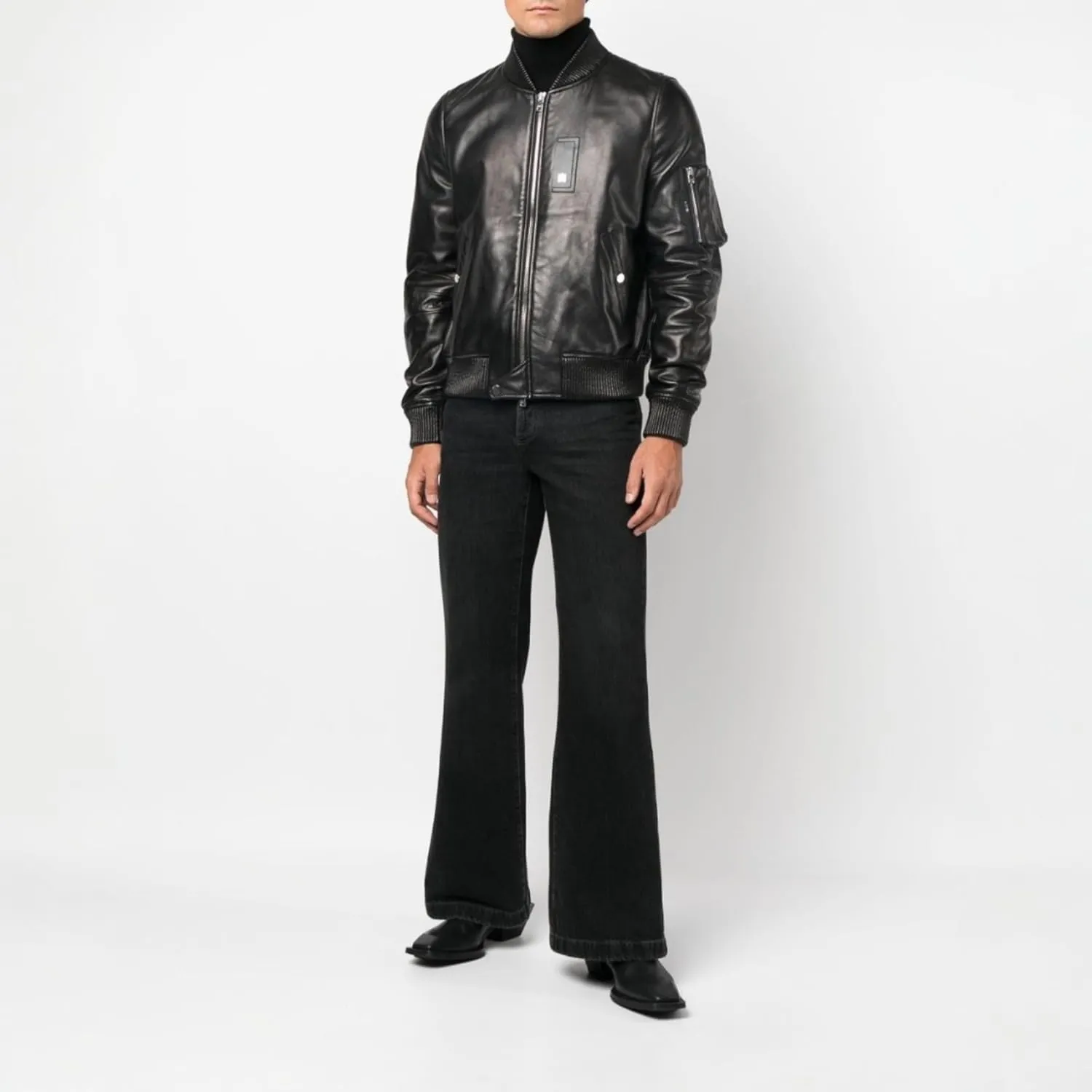Men's Black Genuine Leather Bomber Jacket – Classic Aviator Style, Zip-Up Front, Multiple Pockets – Premium Leather Outerwear