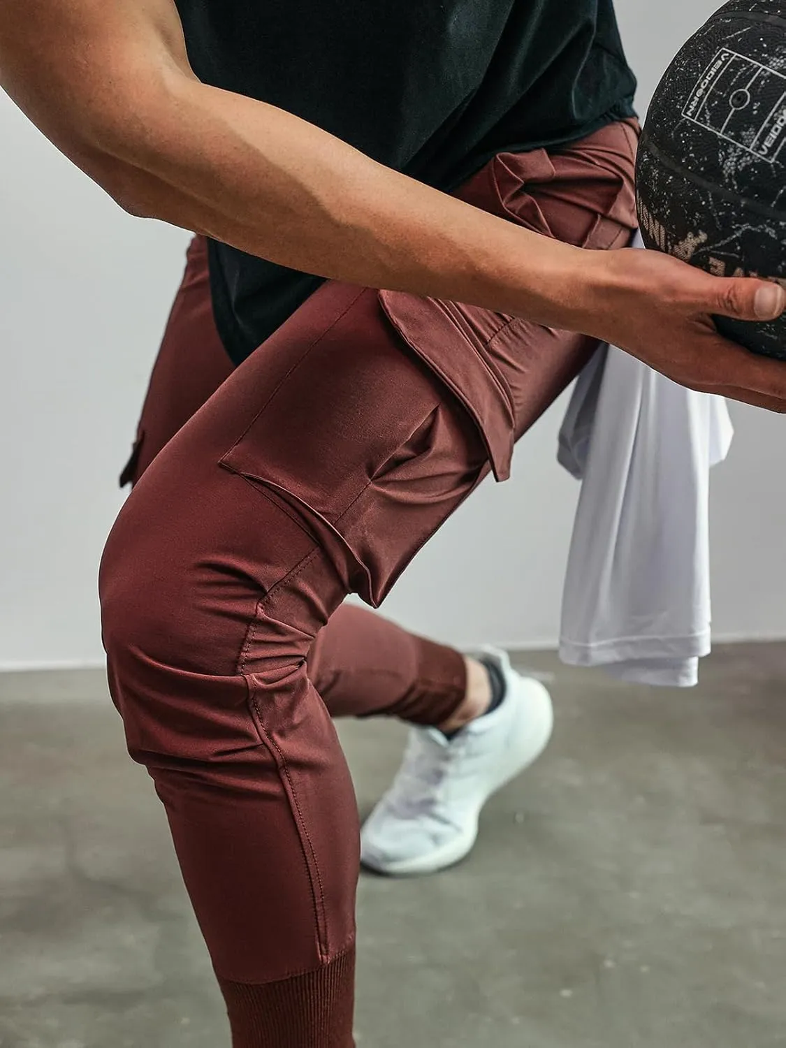 Men's Sweatpants All Condition Cargo Jogger Quick Dry Breathable Stretchy Waterproof Running Workout