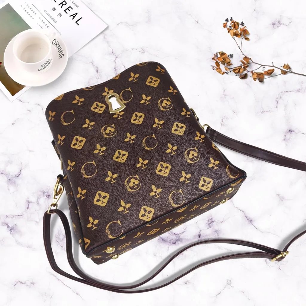 New luxury niche design fashion multi-functional high-end bag