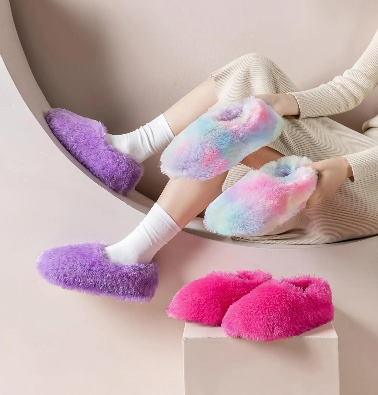 Onmygogo Fuzzy Winter Indoor Slippers for Women