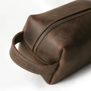 PEGAI Leather Travel Toiletry Bag for Men | Handmade Top Grain Distressed Dopp Kit, Mens Toiletry Bag, Shaving Kit Case Travel Organizer - Lee (Chestnut Brown)