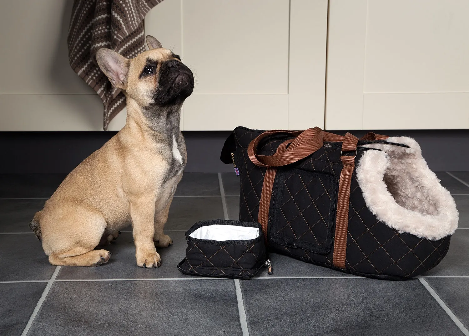 Scruffs Wilton Dog Carrier Black