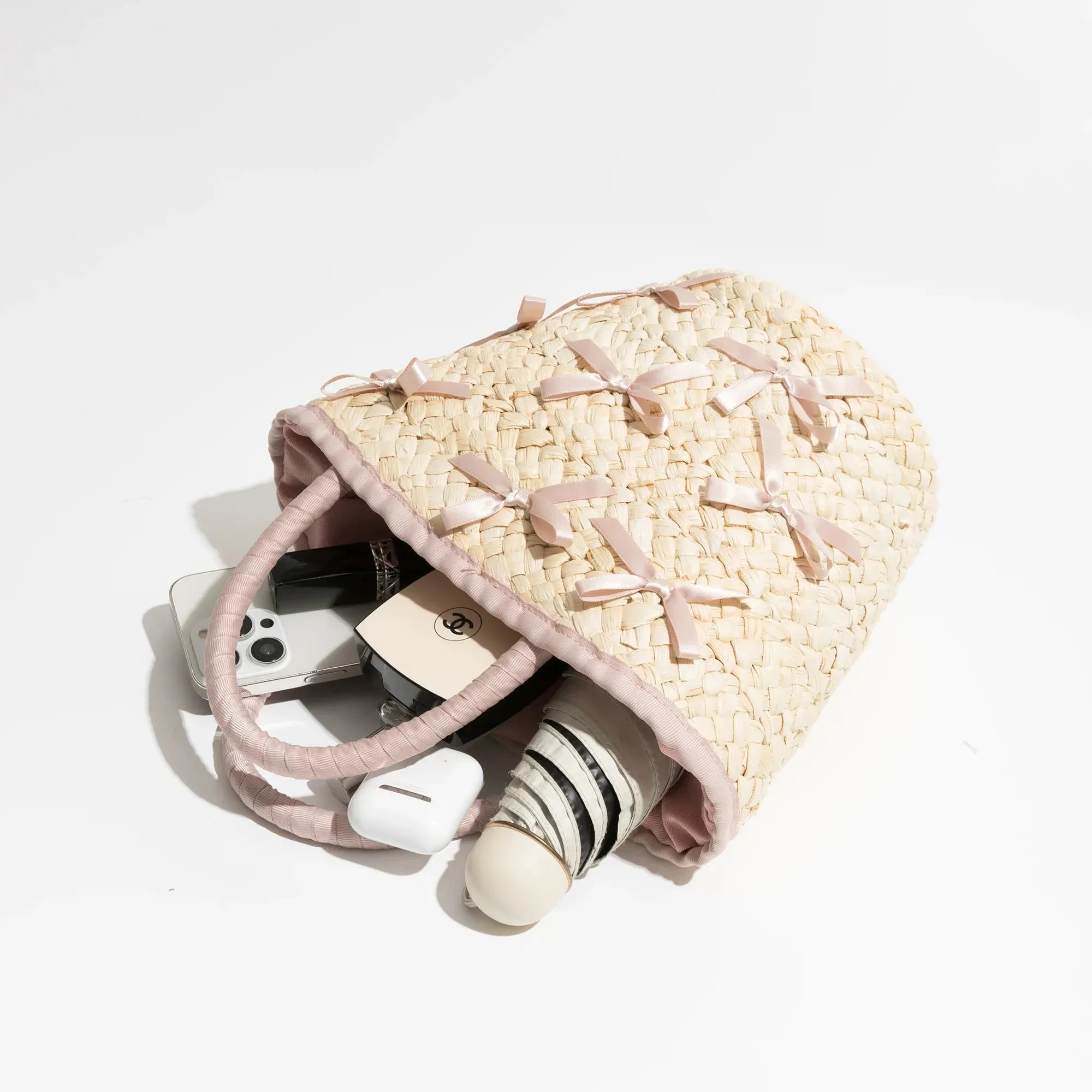Shelby Bow Knot Applique Straw Totes
