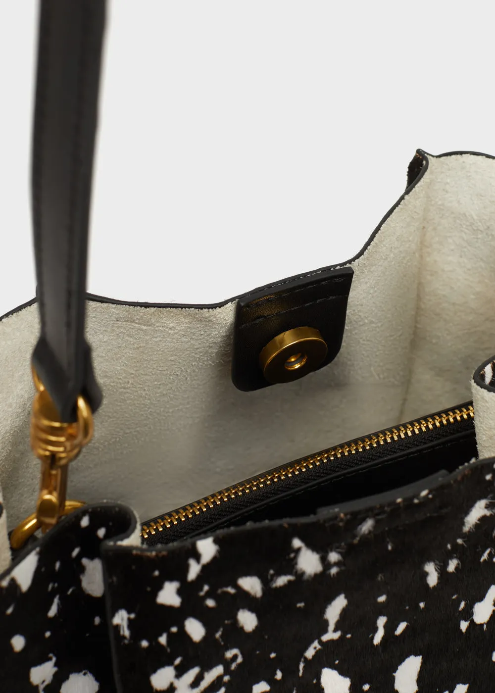 TITTI BUCKET BAG IN REAL LEATHER BLACK