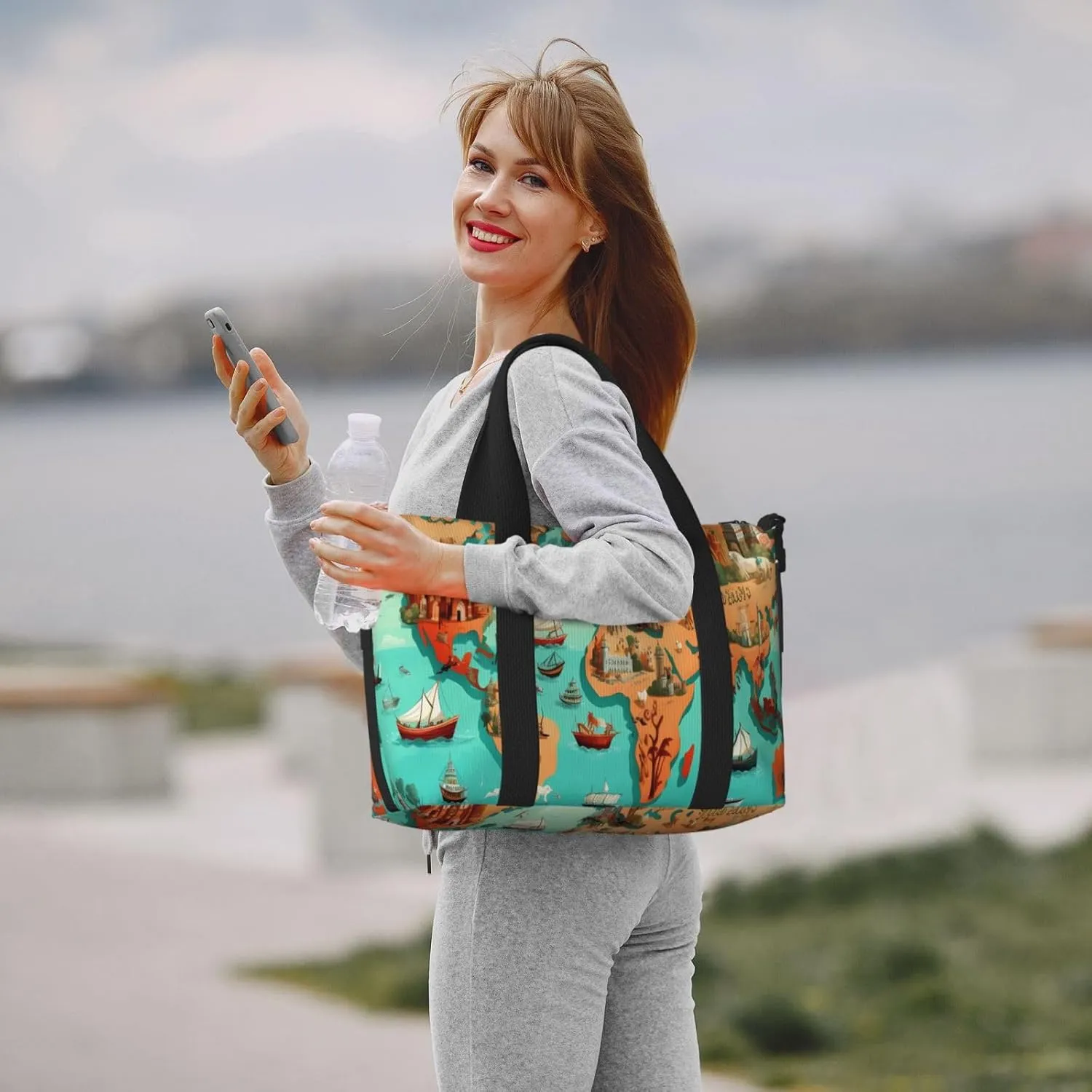 Travel Duffle Bag Cute Animals Map Print Weekender Overnight Bags Luggage Bag for Women Men Waterproof Sports Gym Bag Hand Bag with Shoulder Strap