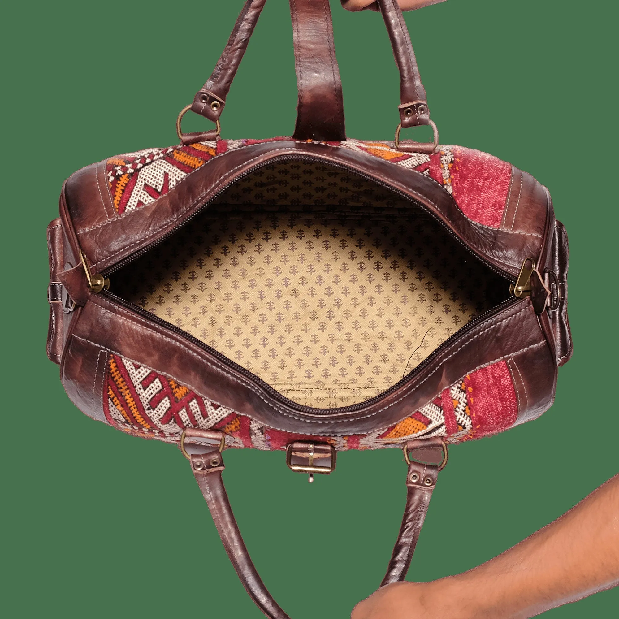 Vintage-Inspired Large Carpet Bag - Stylish and Roomy for All Your Travel Needs