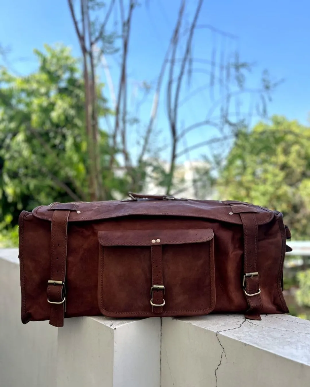 Vintage Style Goat Leather Duffel Bag, Classic Travel Luggage (24 Inch)