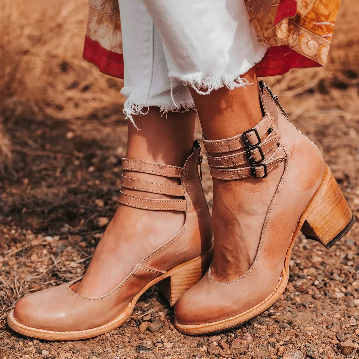 Women’s Leather Ankle Strap High Heel Pumps Vintage Style Block Heel Mary Jane Shoes with Adjustable Buckles Round Toe Back Zipper Pumps for Women