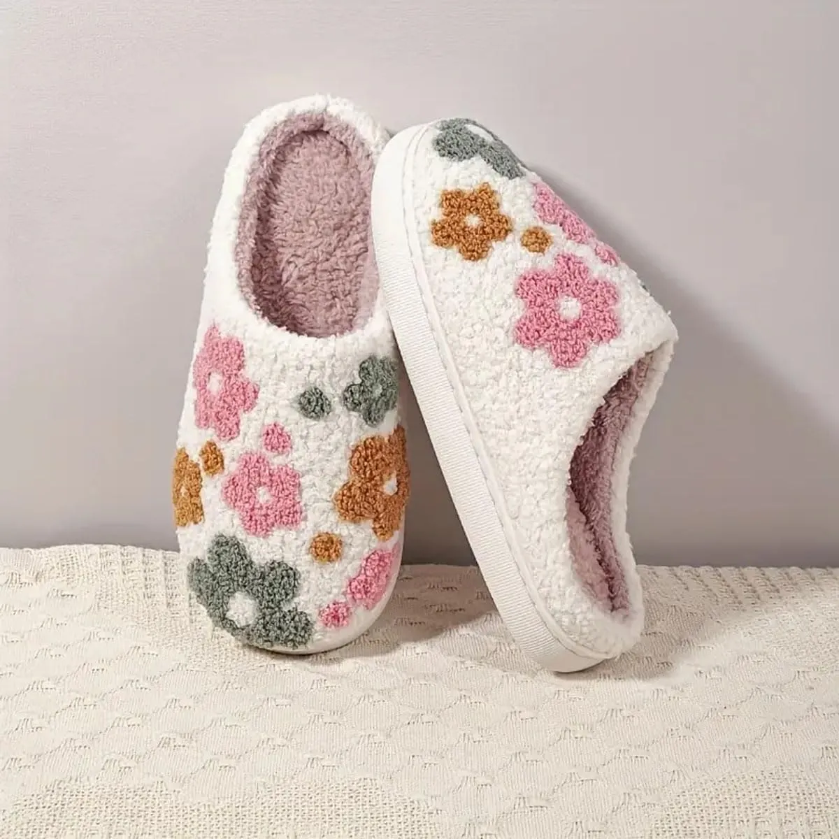 Womens Mens Cute Flowers Slippers Retro Memory Foam Cartoon Comfort Slippers Fuzzy Warm Plush Couple House Shoes