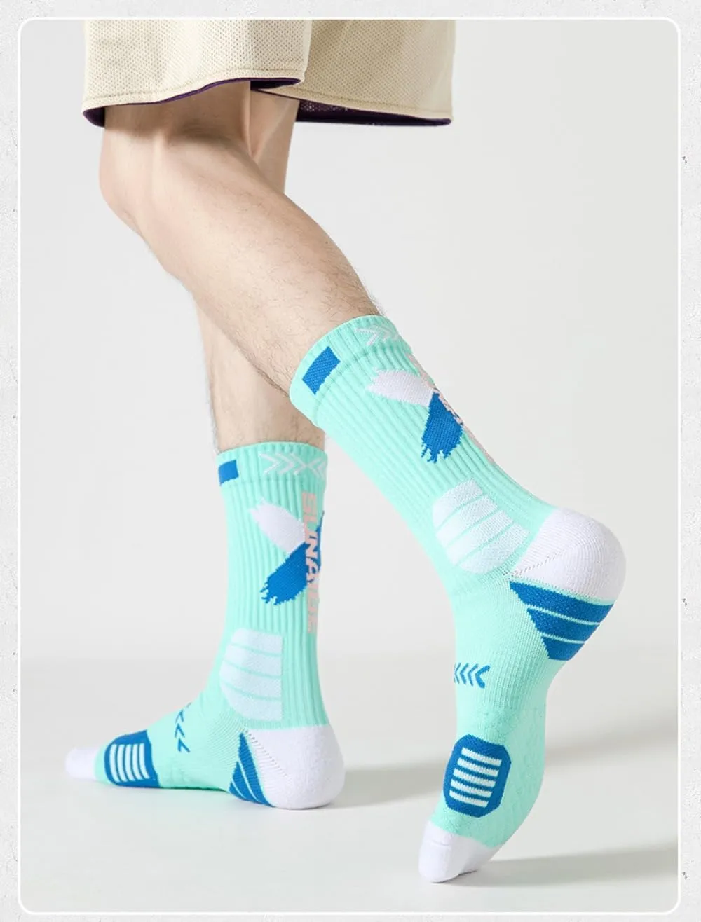 YWSLRC 5 Pairs Men's Athletic Crew Socks Performance Thick Cushioned Sport Basketball Running Training Compression Sock